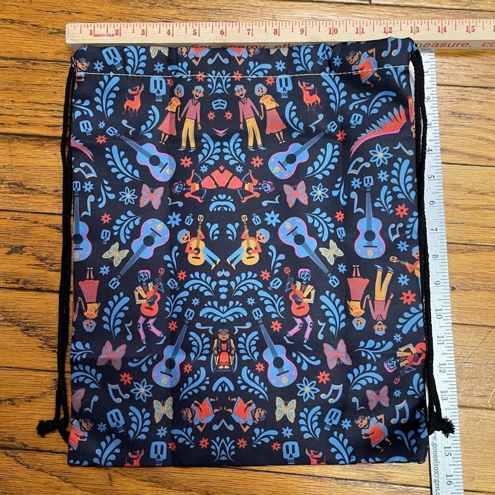 Coco themed drawstring bag backpack​ - Picture 7 of 15